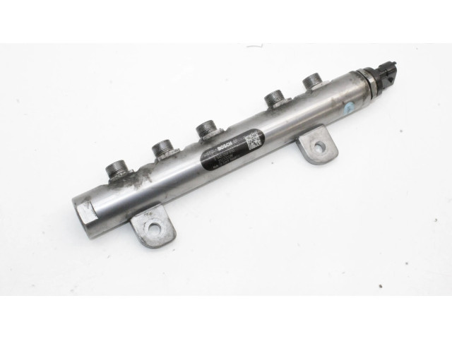 Vstřikovací lišta 0445216050, 35032008F   Maserati Quattroporte    M 15746 D 