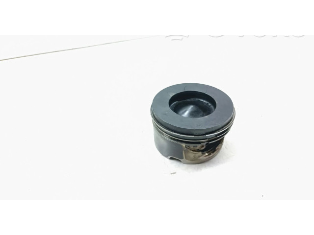 Píst 0840ZR, 13R3   BMW X1 E84  pro naftový motor 2.0 N47D20C 