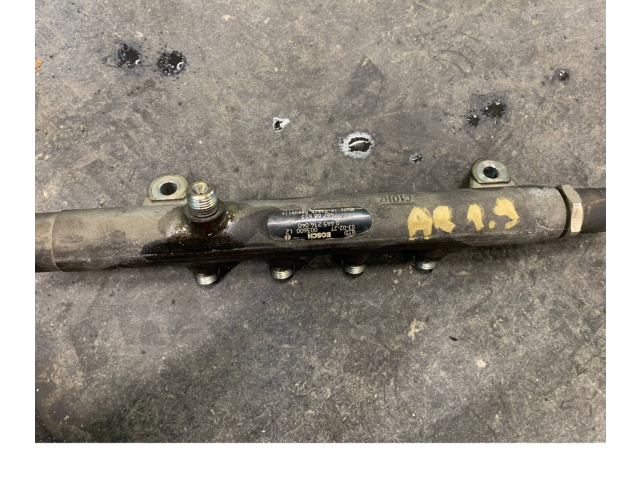 Vstřikovací lišta 46768653, 0445214040   Alfa Romeo 147     