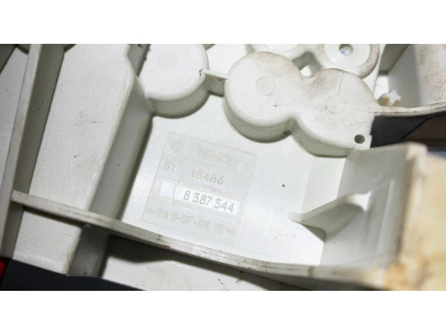   Pojistková skříňka 8387544, 18493   BMW 5 E39 2002