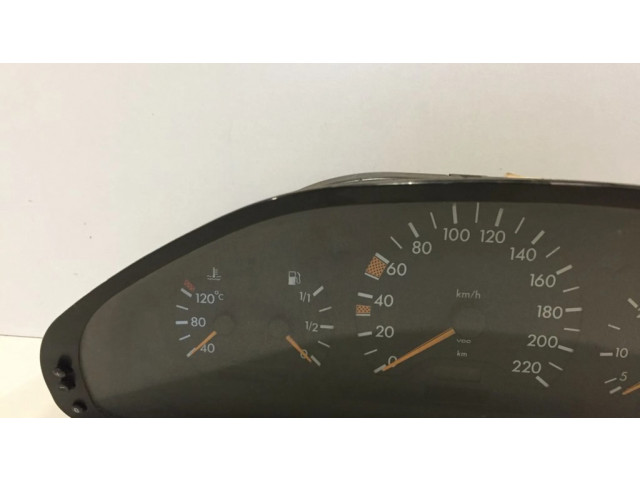 Панель приборов 2025400548   Mercedes-Benz E W210       
