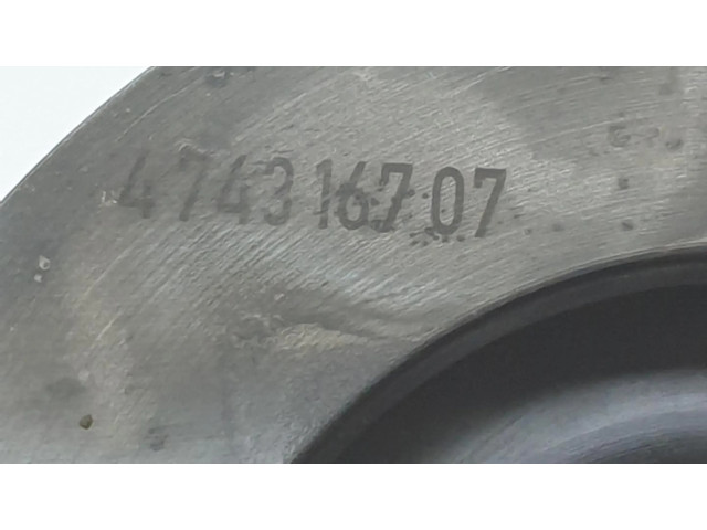 Píst 11258571012   BMW 2 F22 F23  pro naftový motor   