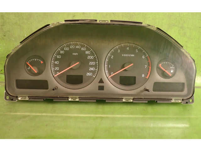 Přístrojová deska  Volvo V70 2001 9499668  