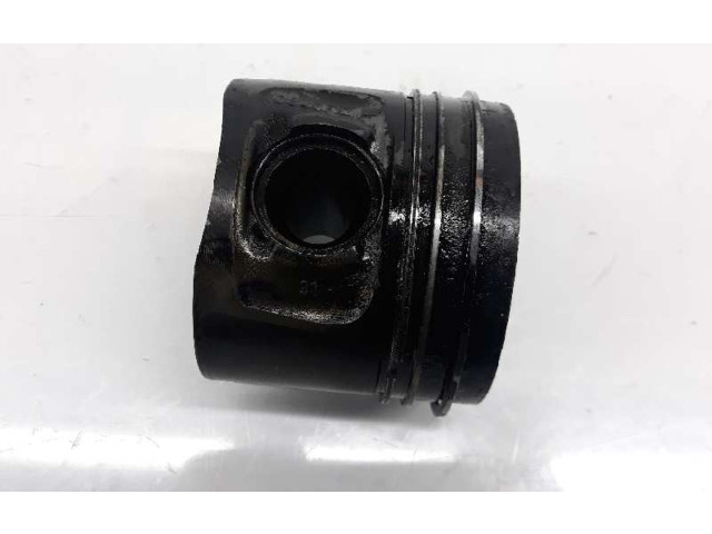 Píst 11257803033   BMW 5 E39   2.0  