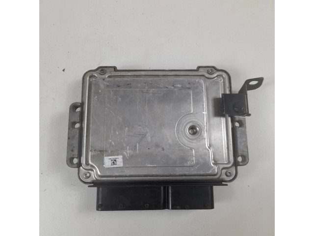 Řídící jednotka 39120-2A232, 0281030596   Hyundai i40 2014