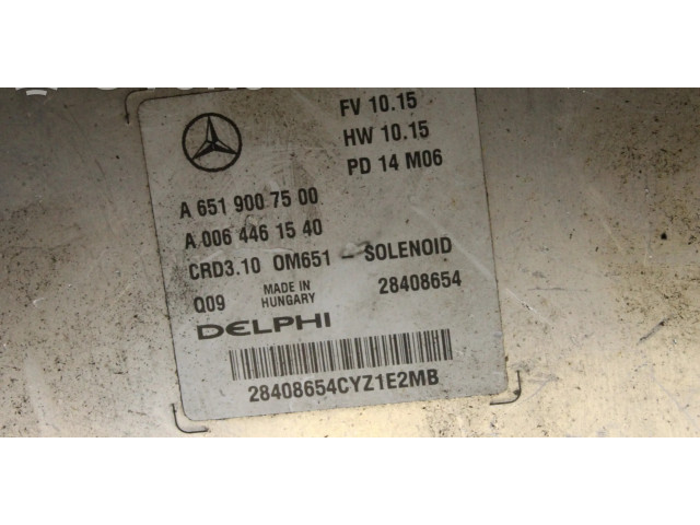 Блок управления двигателя A6519007500, A0064461540   Mercedes-Benz SLK R172