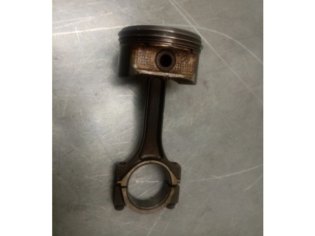 Píst 89017472   Hummer H2     
