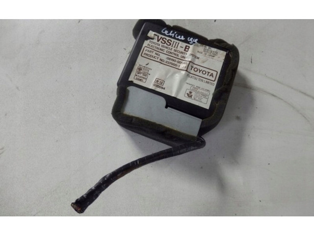 Vstřikovač 8926105010   Toyota Avensis T270     