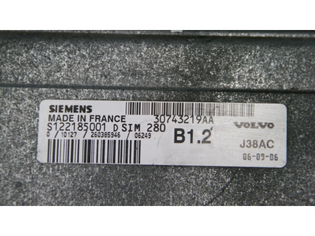 Řídící jednotka 30743219AA   Volvo S40 2006