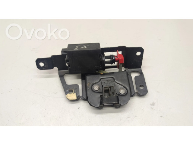 Замок багажника 51247201561    BMW 3 E46 1998-2005 года