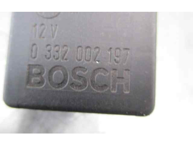   Pojistková skříňka 0015426519, 0332002197   Mercedes-Benz C W202 1997