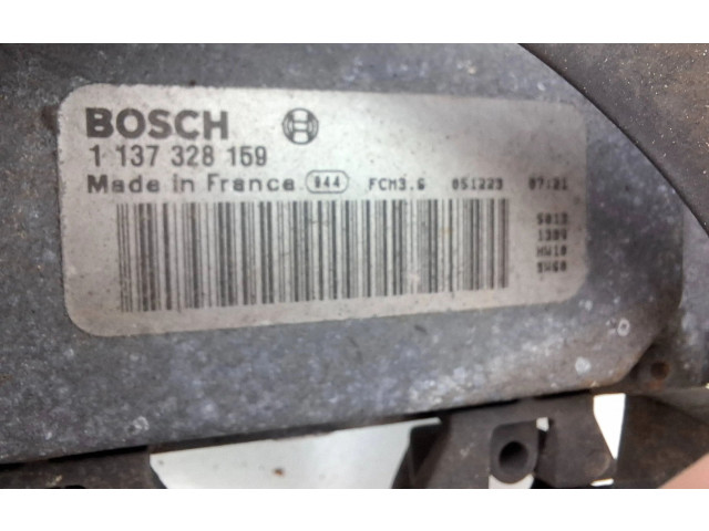Вентилятор радиатора     4F0959455D, 1137328159    Audi A6 S6 C6 4F 