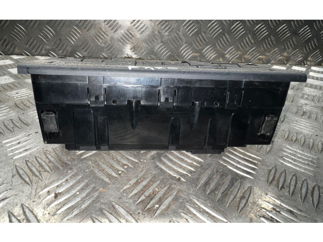 Блок управления климат-контролем 8E0820043BL   Seat Exeo (3R)