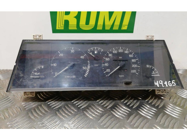 Панель приборов 85017034   Renault Safrane       