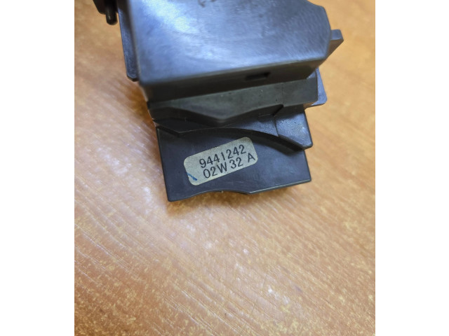 Zpětné zrcátko  Volvo V70 2002  9441242, 02W32A  