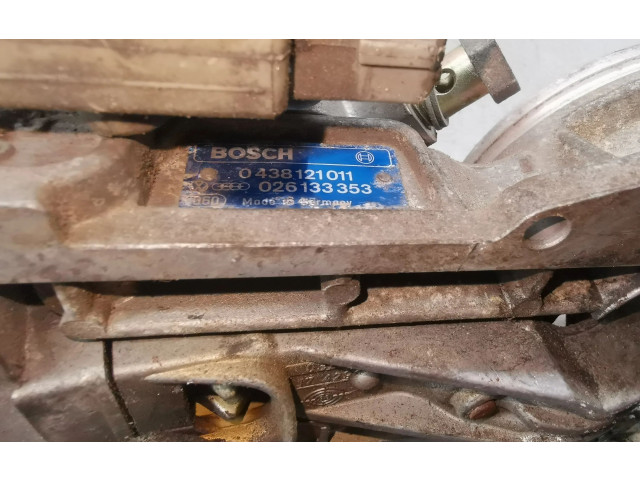 Vstřikovací lišta 0438121011, 026133353   Audi 80 90 B3     