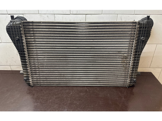 Интеркулер  3C0145805R, 1K0145803   Volkswagen Tiguan 