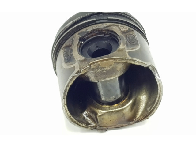 Píst PISTON204DTA, 204DTA   Land Rover Range Rover Velar     