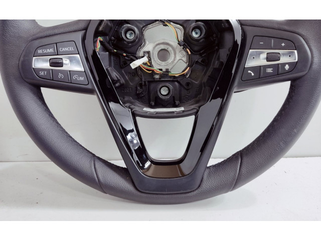 Volant BMW 1 F40 2023 9484768  