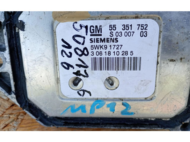 Řídící jednotka 55351752   Opel Zafira C 2015