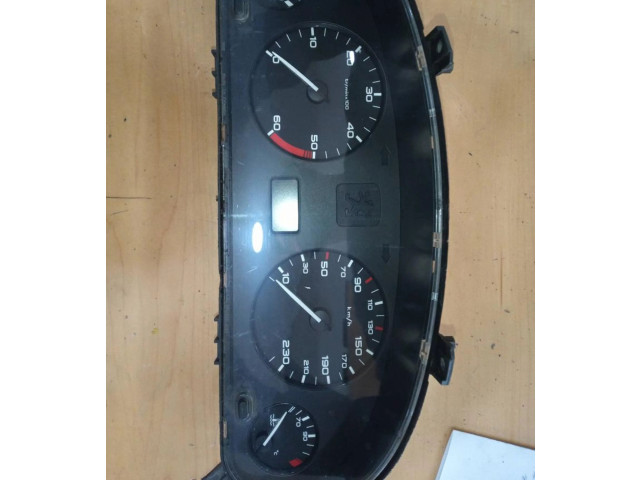 Přístrojová deska  Peugeot 406  9630372780  