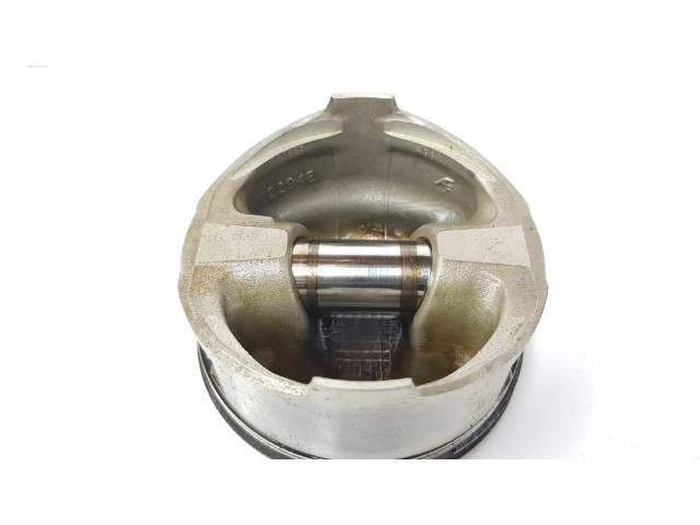 Píst 12553805   Cadillac STS Seville  pro benzínový motor   