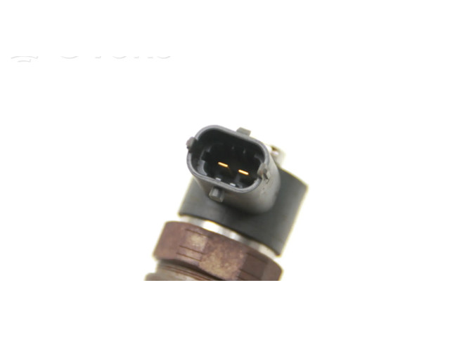 Vstřikovač 338002A800   Hyundai i40  pro naftový motor 1.7 D4FD 
