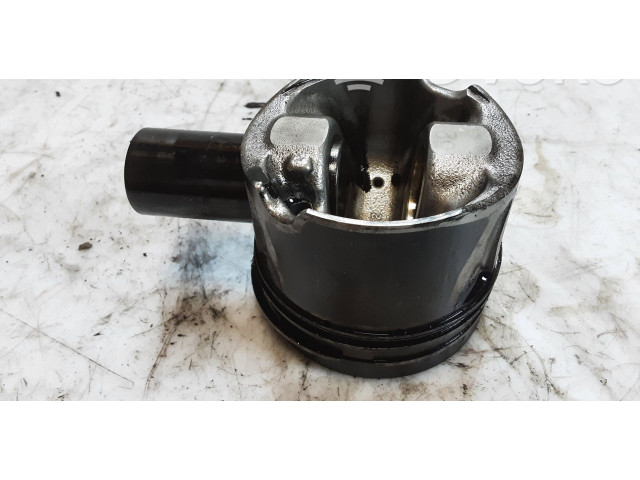 Píst 8372T, 5R2   Audi A6 S6 C7 4G     