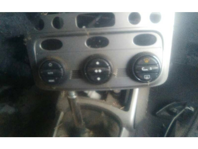Блок управления климат-контролем 01560513690   Alfa Romeo GT
