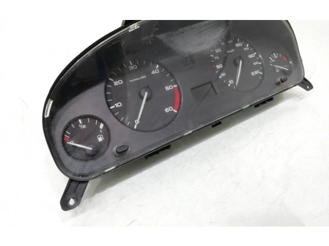 Přístrojová deska  Peugeot 406  9630372780  