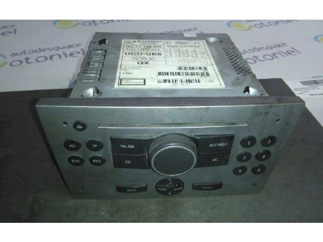 Pojistková skříňka Блок управления HiFi  13188892   Opel Corsa C 2006