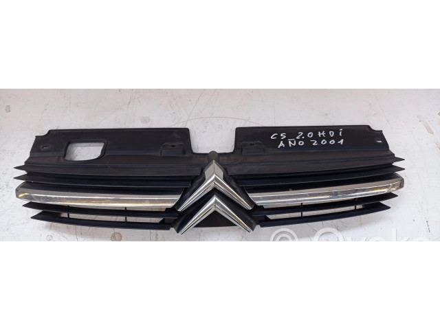 Передняя решётка Citroen C5 2001-2004 года 9636751980      