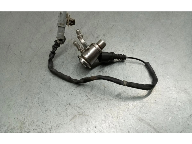 Vstřikovač 208994525R, L288400432   Renault Megane IV     