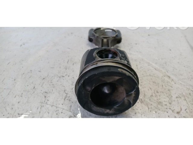Píst 55281124, 55271838   Alfa Romeo Stelvio     