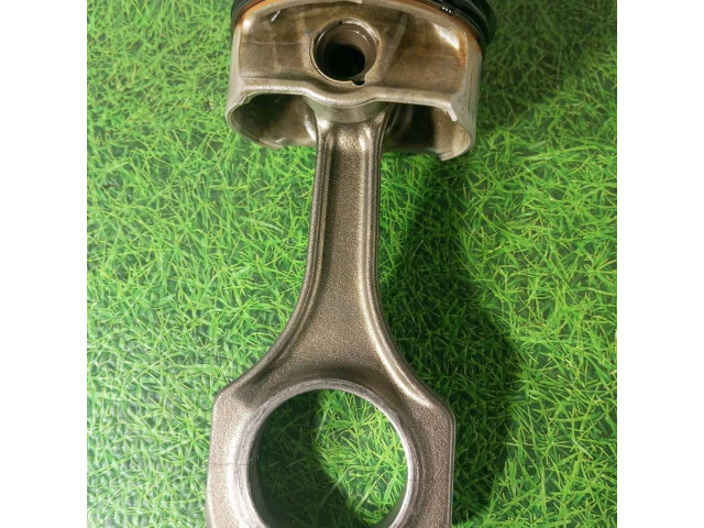 Píst 92L93, 7840920   BMW M5  pro benzínový motor 5.0 S85 B50AA 