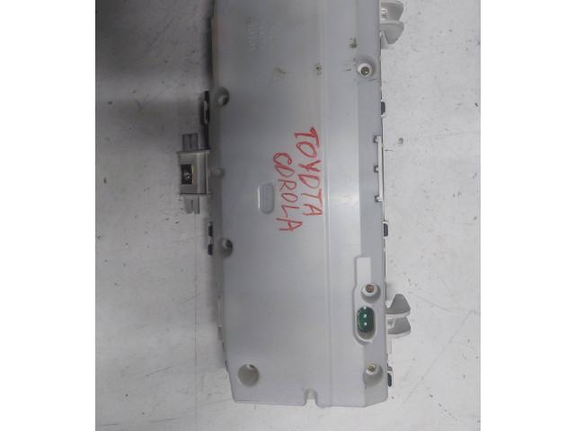Přístrojová deska  Toyota Corolla E120 E130 2003 838001H310, 2574109180  