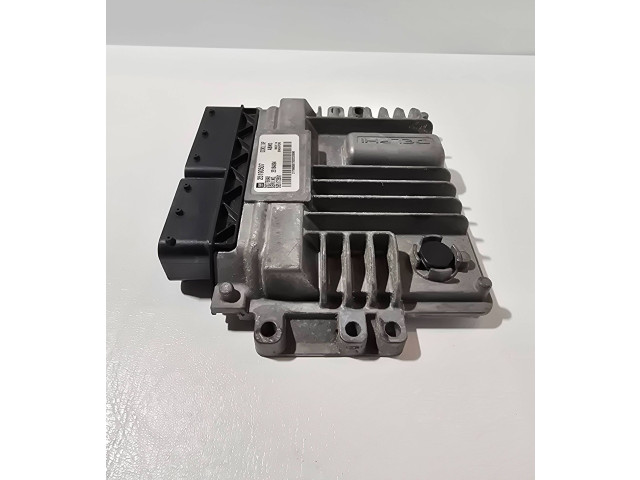 Vstřikovací lišta 25190507, 25184894   Opel Antara    A22DM 