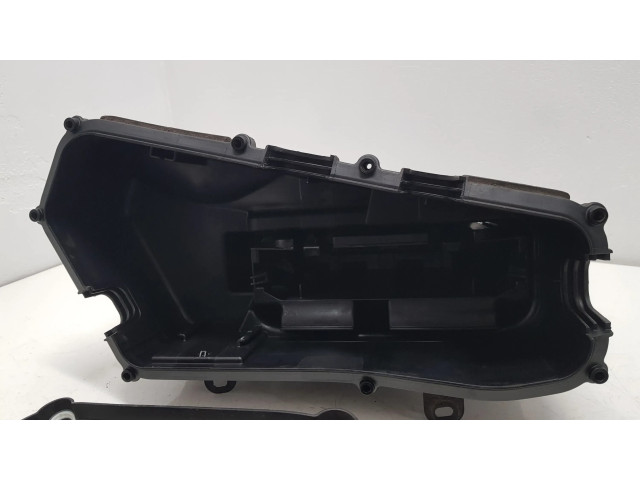   Pojistková skříňka 12908509914, 12908509913   BMW 1 F20 F21 2015
