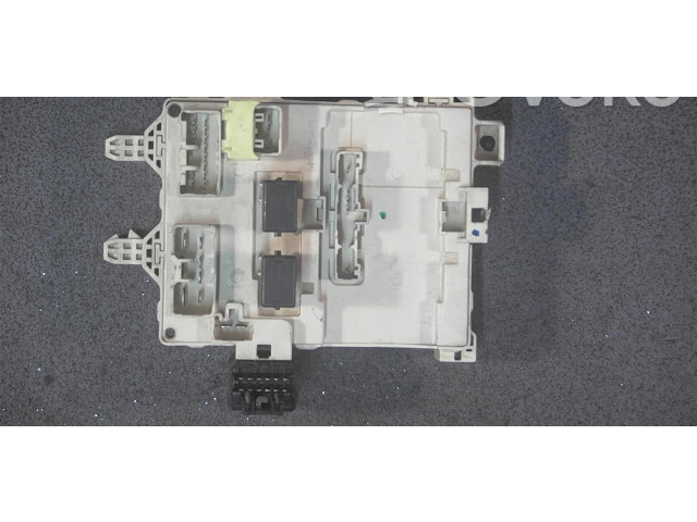 Zpětné zrcátko  Toyota Corolla E110 2001  8261027992  