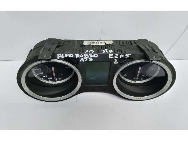 Панель приборов 0156081484   Alfa Romeo 166       