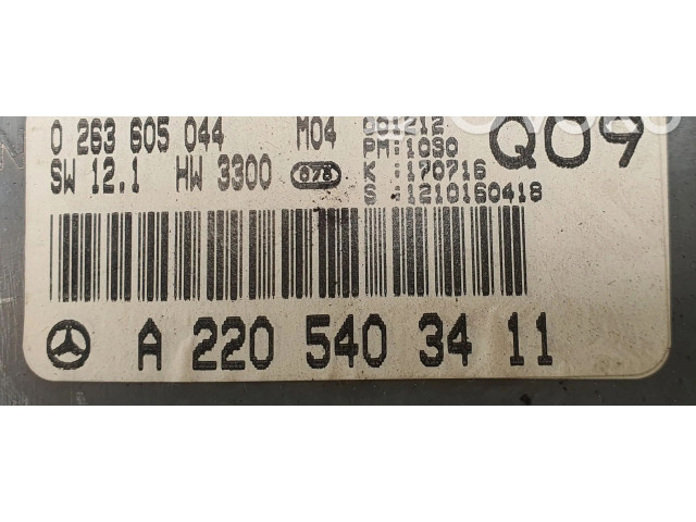 Přístrojová deska  Mercedes-Benz S W220 2000 A2205403411  