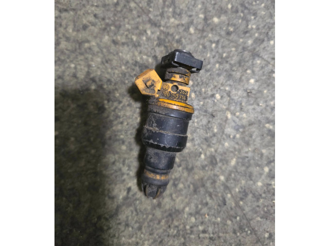 Vstřikovač 280150714   BMW 3 E30  pro benzínový motor 2.0  