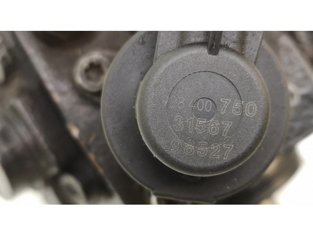 Vstřikovací čerpadlo 331002A420, 0445010206   Hyundai i30  pro naftový motor 1.6  1.6L L4 DOHC 16V 2WD