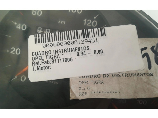 Přístrojová deska  Opel Tigra A  81117906  