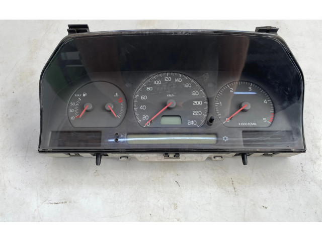 Přístrojová deska  Volvo S70  V70  V70 XC 1999 9451530, 9472523  