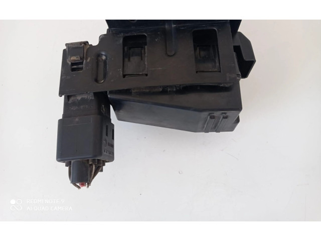   Pojistková skříňka 0281003041, 0281003041   Chevrolet Captiva 2009