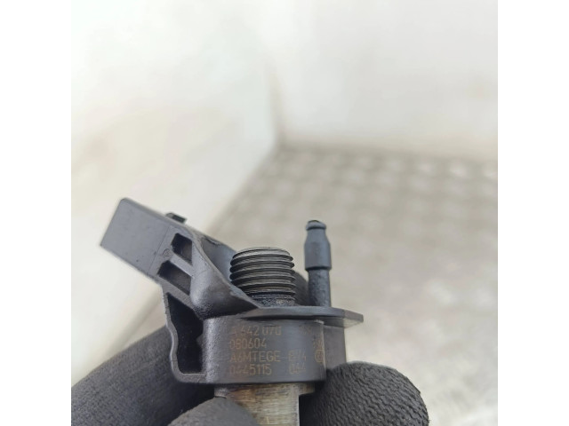 Vstřikovač A6420701387   Mercedes-Benz C W204  pro naftový motor 3.0 642961 