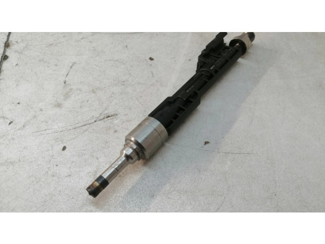 Vstřikovač 13647599876, 10213541   BMW M5  pro benzínový motor 4.4  