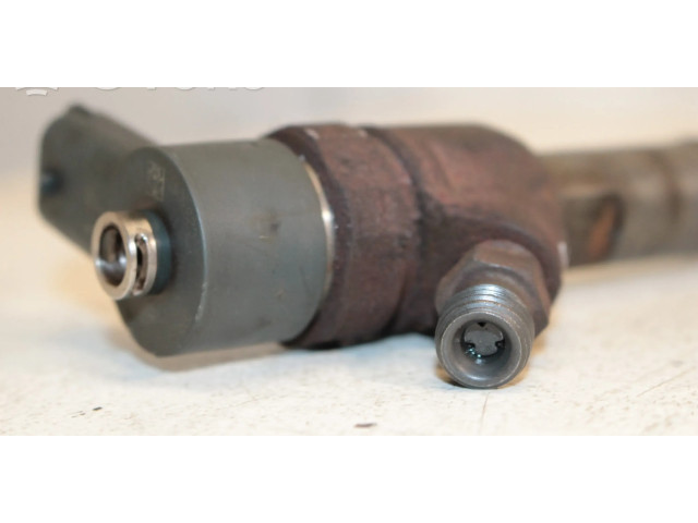 Vstřikovač 33800-2A800, 0445110411   Hyundai i40  pro naftový motor 1.7  Dyzelis