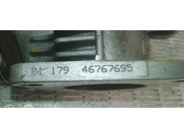 Vstřikovač 46767695   Alfa Romeo 166     